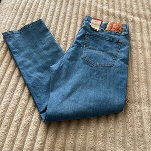 LEVI'S 514 STRAIGHT JEANS-MEDIUM WASH-38x30-NWT!